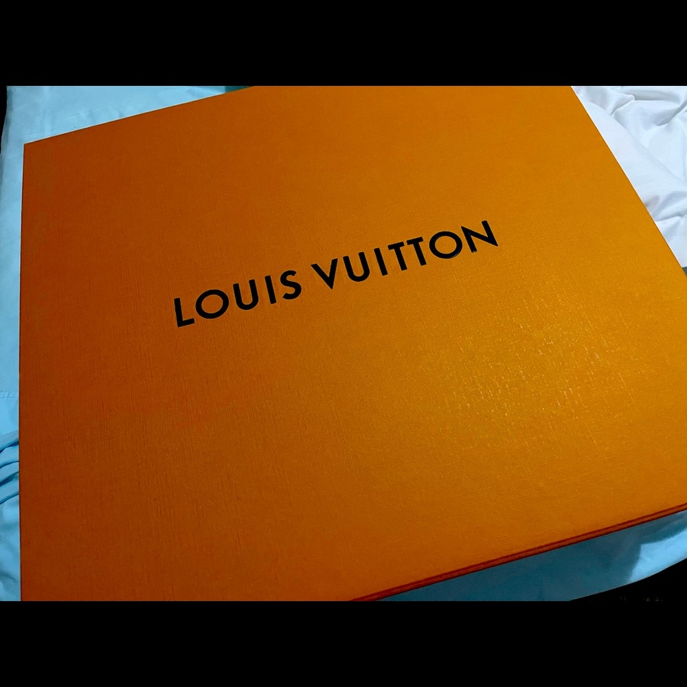 Large Louis Vuitton gift box